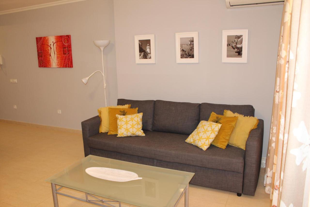 Apto. Con Gran Terraza Y Acceso Directo A Piscina. Denia Kültér fotó